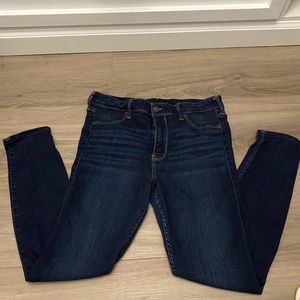 2/$30 on all jeans 👖 Hollister jeggings